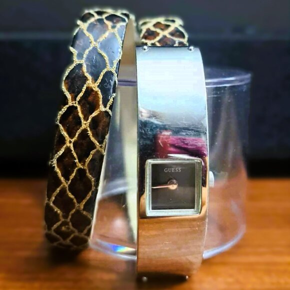 Guess Ladies Vintage Small Watch Stainless Steel, Genuine Leather Strap - Picture 1 of 7